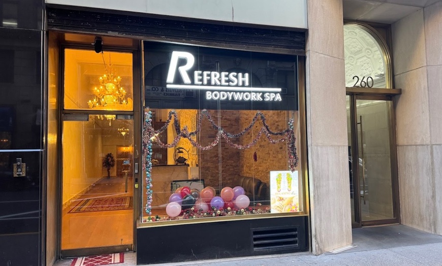 Image 3: 60 or 90-Min Relaxing, Swedish or Deep Tissue Massage + Foot Massage