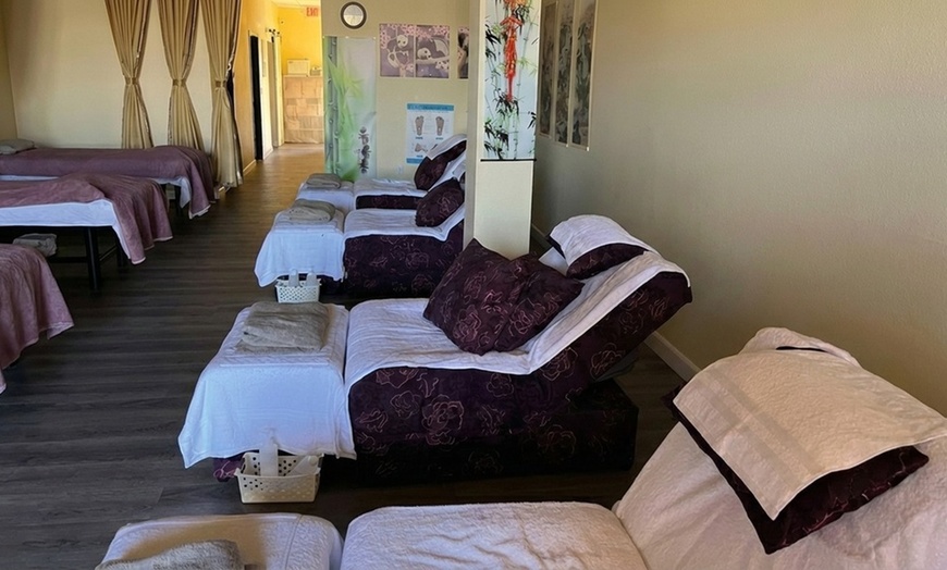 Image 2: Relax with 60, 90, or 120 Min Massage with Hot Stone and Coconut Oil