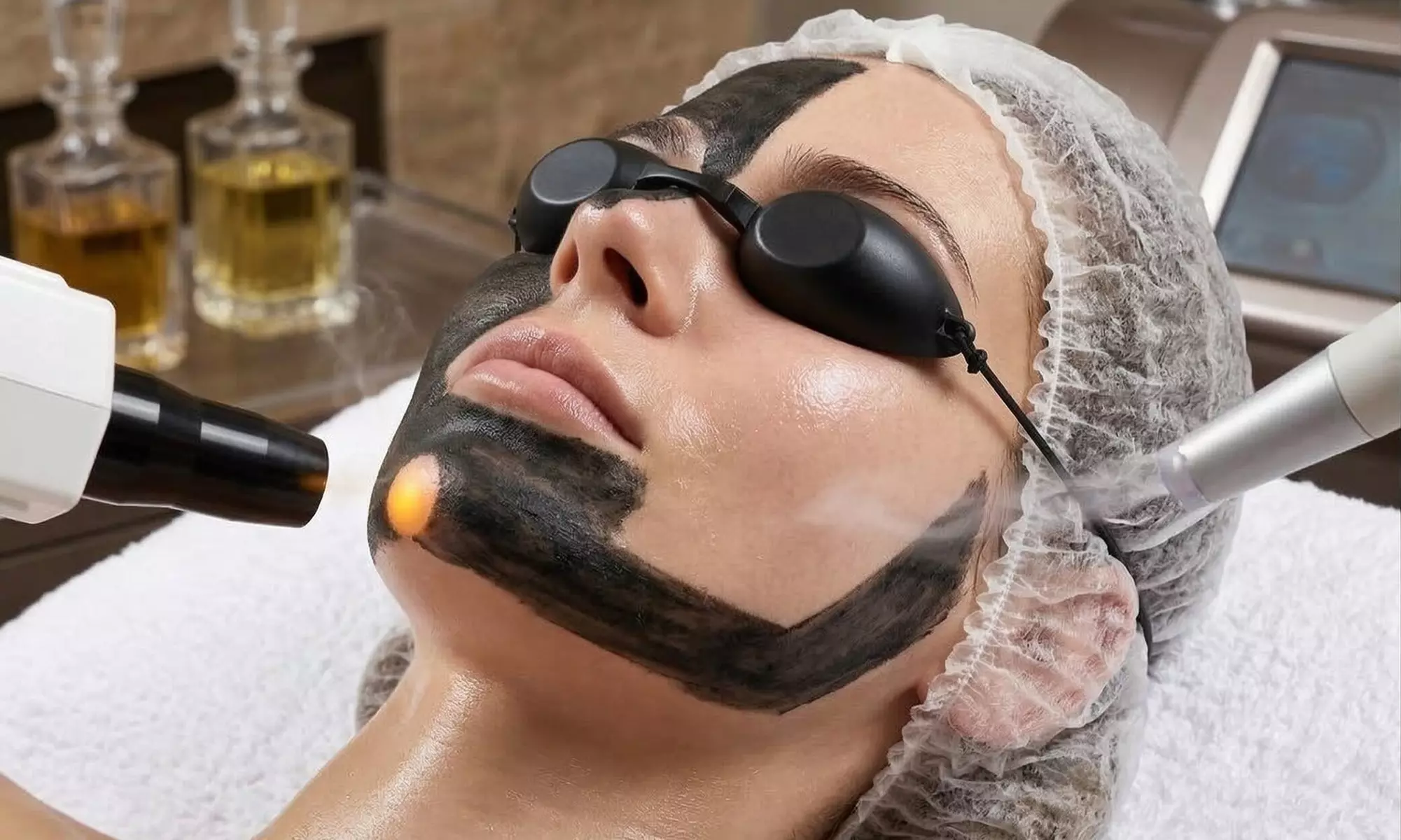 60 Min. Carbon Peeling und/oder Hydrogen-Behandlung & Lichttherapie