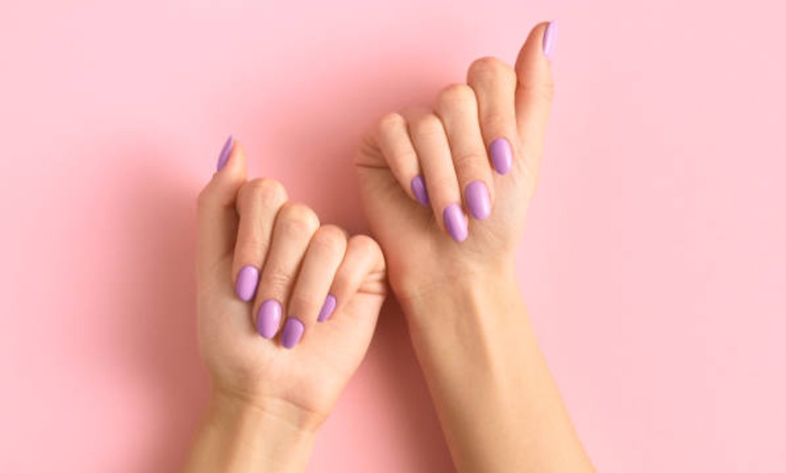 Image 16: Sesiones de manicura, pedicura o ambas para 1 con esmalte a elegir 