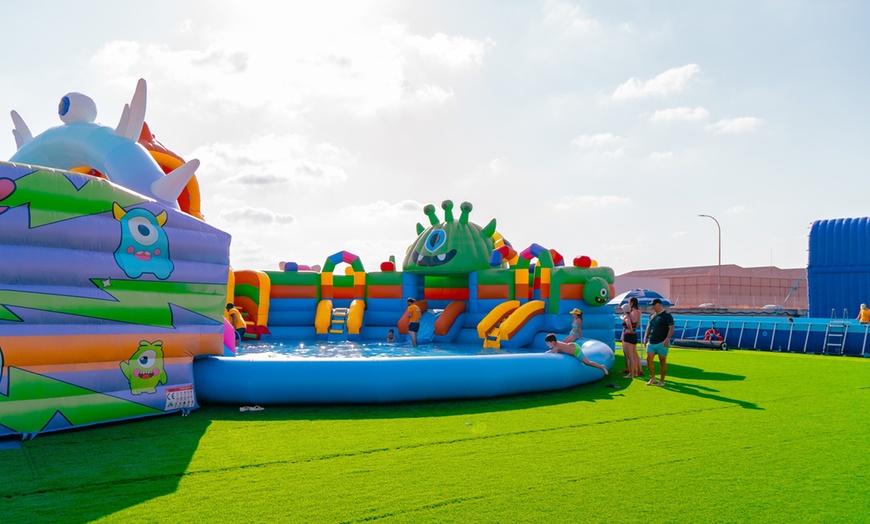 Image 11: Parque acuático Wow: entrada para niño o adulto, junto al C.C. Bonaire