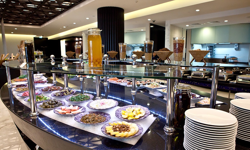 Image 3: Buffet at 5* Sofitel Abu Dhabi