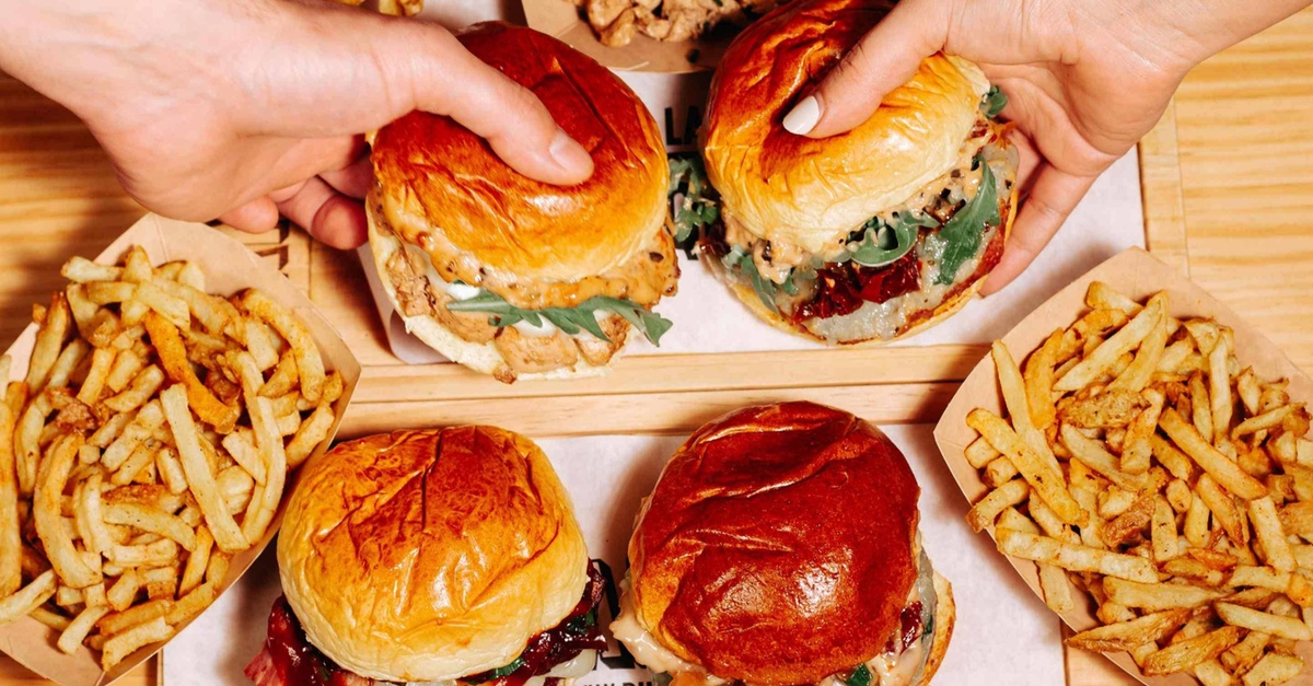 Menú de hamburguesa para 2 o 4 personas en Fresh Burger Atienza, Madrid