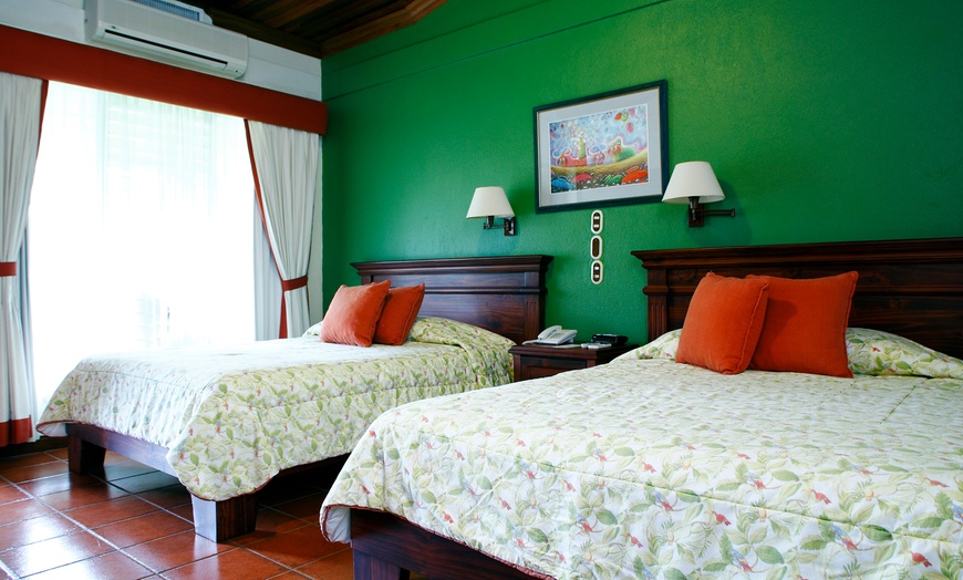 Image 8: ✈ 6-Night Costa Rica Trip w/Air, Car, Tours from Travel by Jen