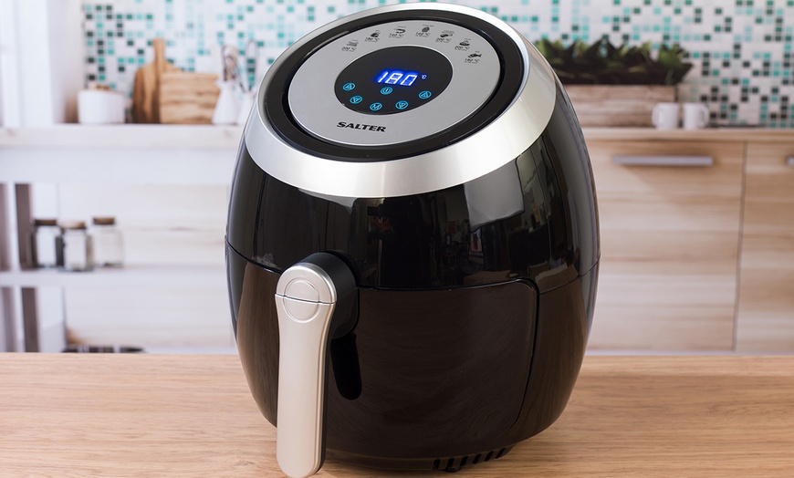 Image 4: Salter Digital Hot Air Fryer