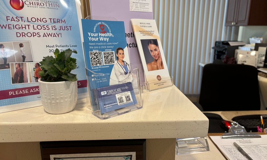 Image 2: Transform with 4, 8, or 12-Week Weight Management, B12 & Consultation 