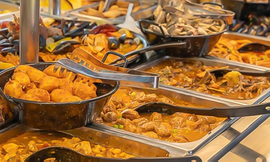 Image 11: Buffet libre para 2 o 4 válido entre semana o fin de semana y festivos