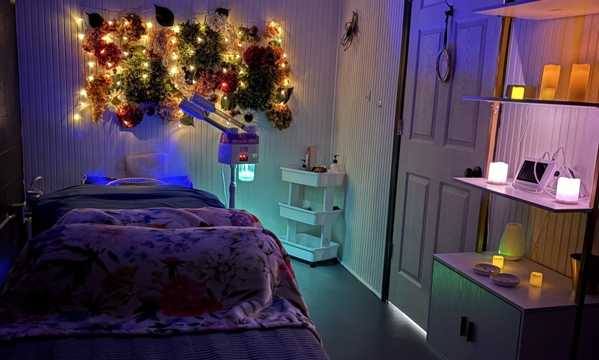 Image 4: Up to 32% Off on Salon - Scalp Care at Premier Beauty