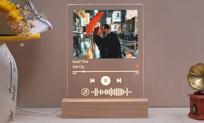 Image 2: Custom Musical Night Lights