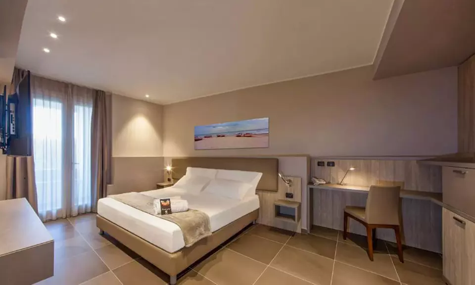 Ragusa 4*: camera Classic con colazione, drink e massaggio per 2