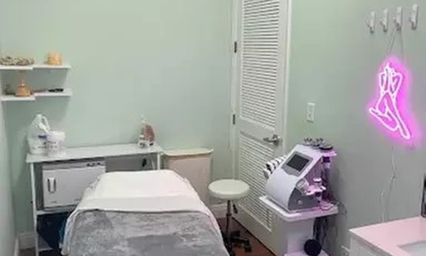 Image 7: In-Office Teeth Whitening Treatments at Delray Med Spa