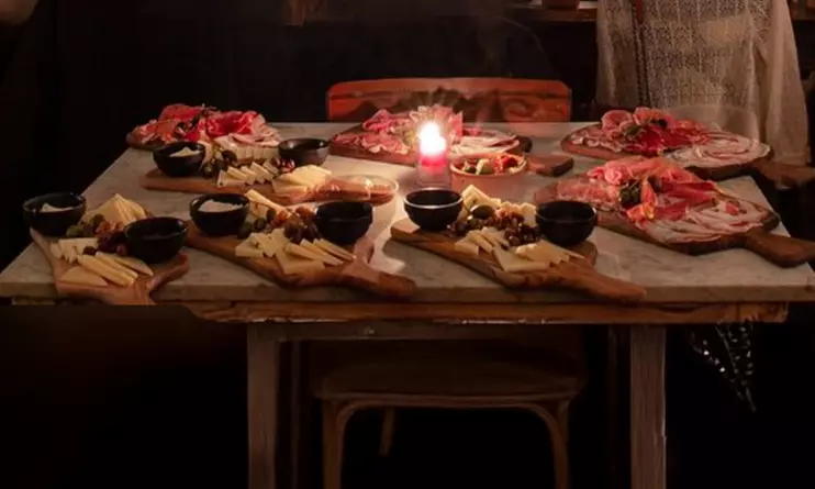 Mediterraner Genuss: Pasta-Gericht, Hauswein und Grappa für 1-4 Pers.