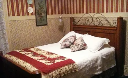 One-Night Stay for Two with Wine and Cheese Platter at The English Rose Inn Bed and Breakfast - Primary Image