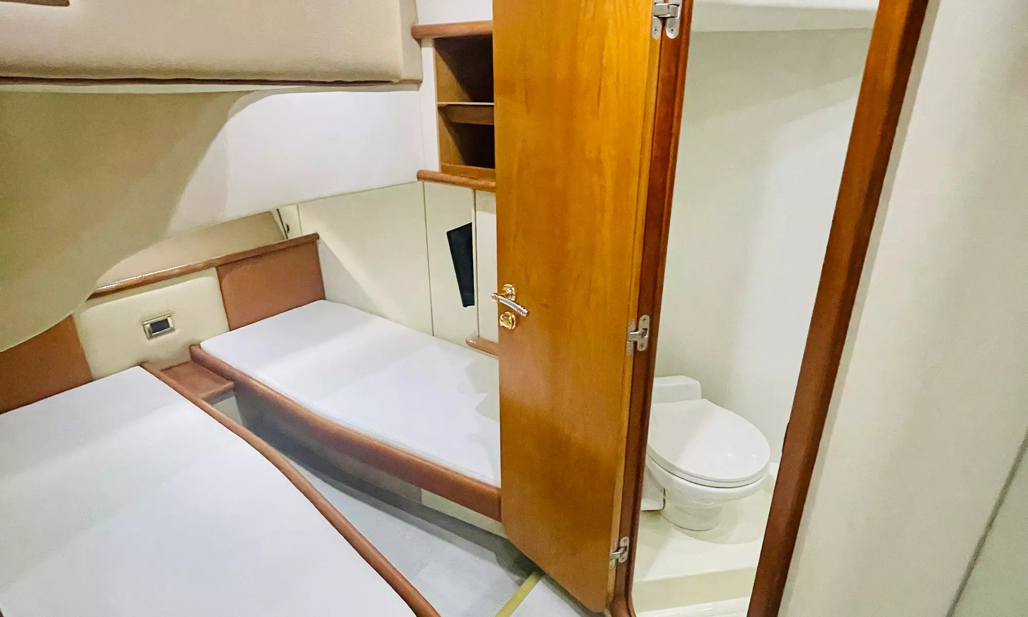 3, 4, 5 or 6-Hour Luxury 46ft Yacht Rental up to 12 People