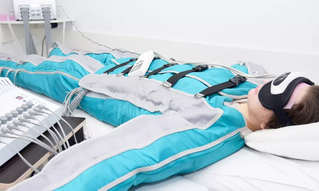 1 oder 3 maschinelle Lymphdrainagen à 30 Min. für 1 Person (bis zu 52% sparen) - Primary Image