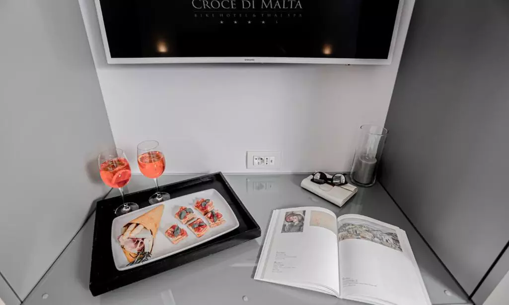 Montecatini 4*: soggiorno con colazione, cena, piscina o percorso Spa