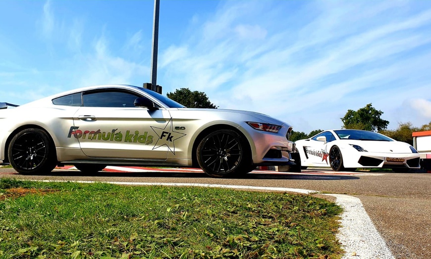 Image 7: Stage de conduite junior : 3 tours sur circuit avec Formula Kids