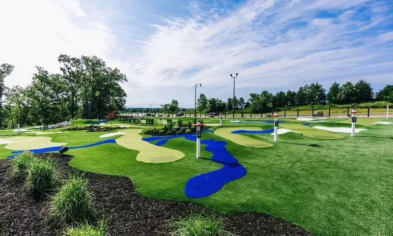 Admission to the Putting Course for 1 or 2 Children Or Up to 4 Adults