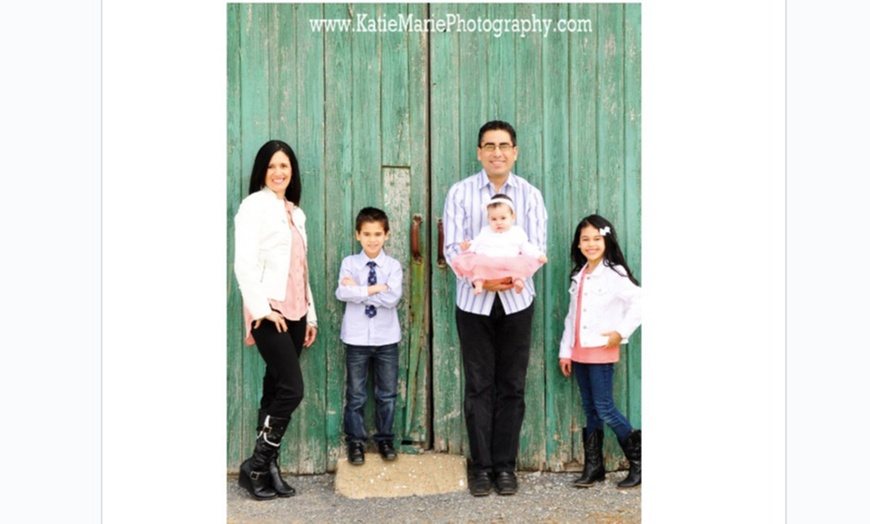 Image 3: Personalized Portrait Session – 25 Minutes or 45-Minute Session