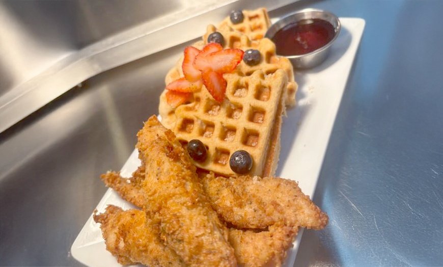 Image 2: Brunch Package for One, Two or Four incl. Choice of Entrée/Drinks 