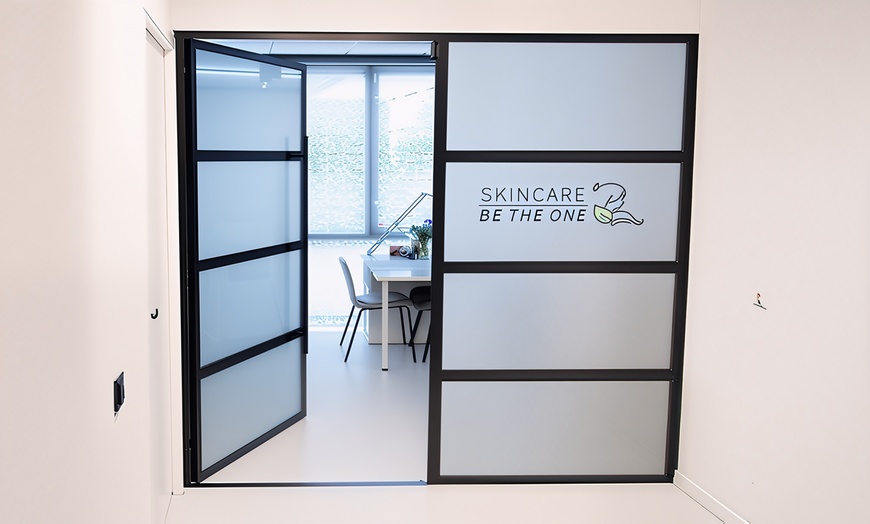 Image 4: Intensieve gezichtsbehandeling voor een frisse, stralende huid 