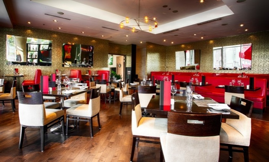 Image 4: Choice of Lunch Entree includes Beverage with 2-Hour Free Parking