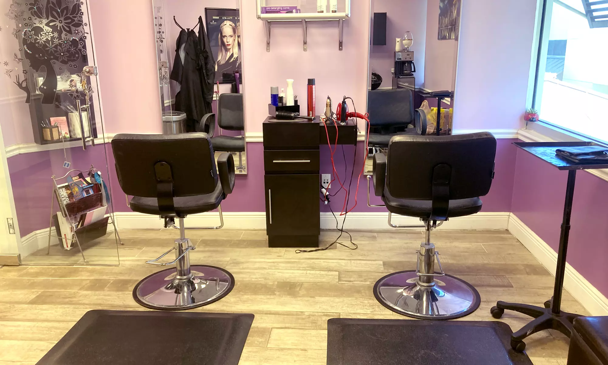One Session of Brazilian Straightening Smoothing Treatment and Haircut