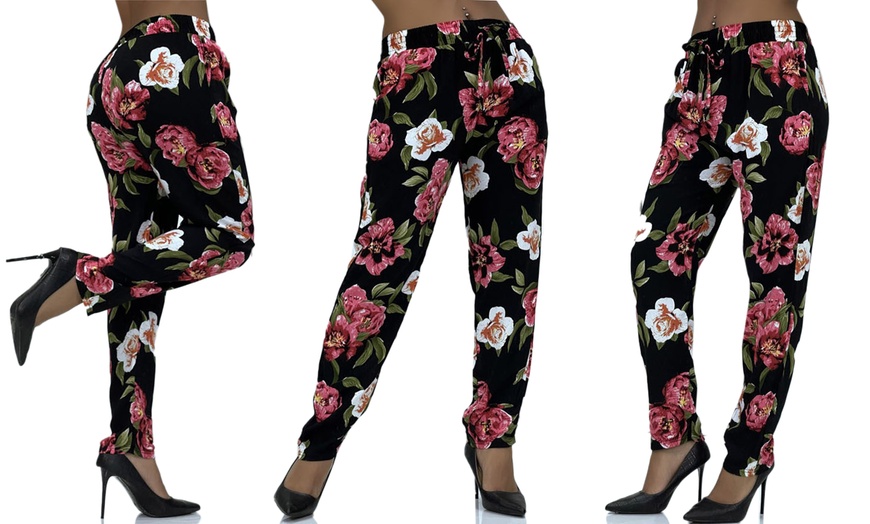 Image 8: Women's Travel Printed Cotton Trousers
