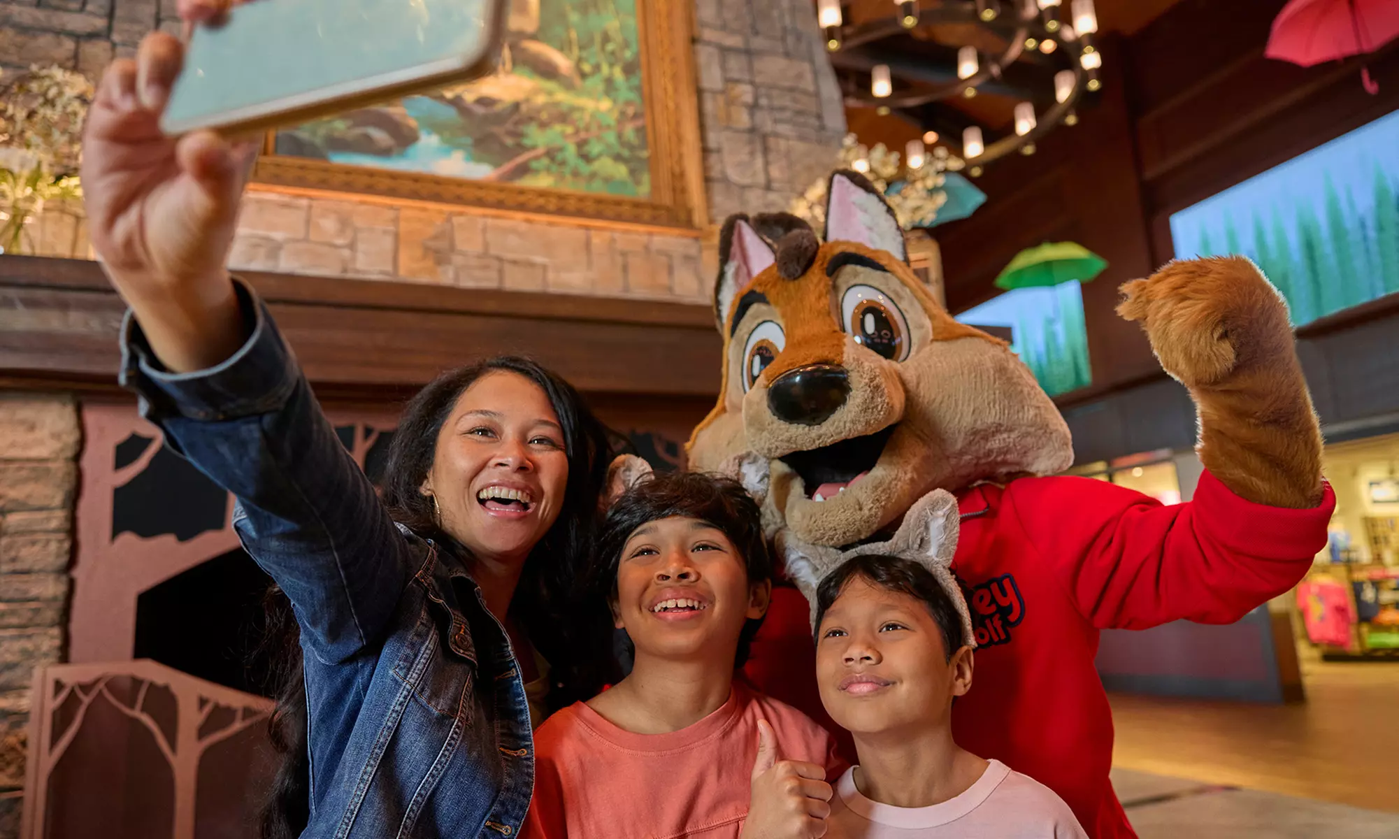 Family-Friendly Fun at Great Wolf Lodge Hotel Sandusky with Water Park