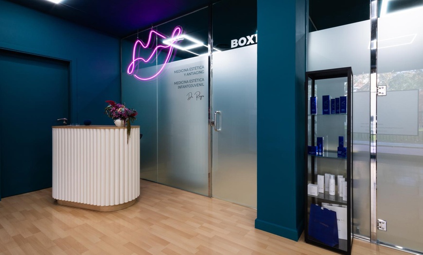 Image 2: 1, 2 o 5 sesiones de Indiba facial efecto rejuvenecimiento para 1 