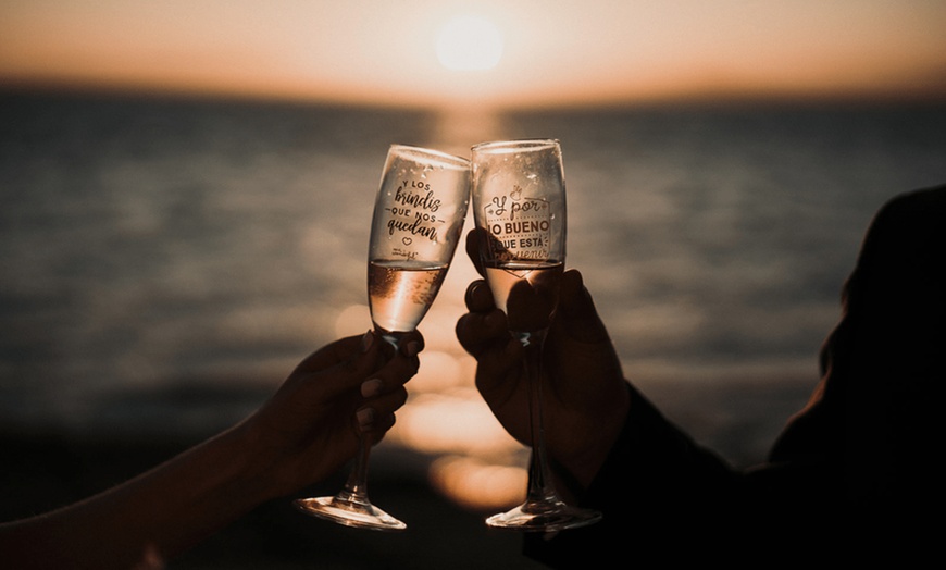 Image 3: Menu de caldero con entrantes, principales, postres y bebidas