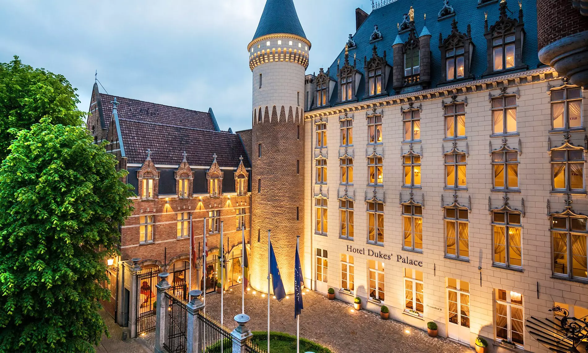 Brügge: 2-4 Tage für Zwei mit Verkostung von belgischem Bier und Wellness-Zugang im 5* Hotel Dukes’ Palace - Primary Image