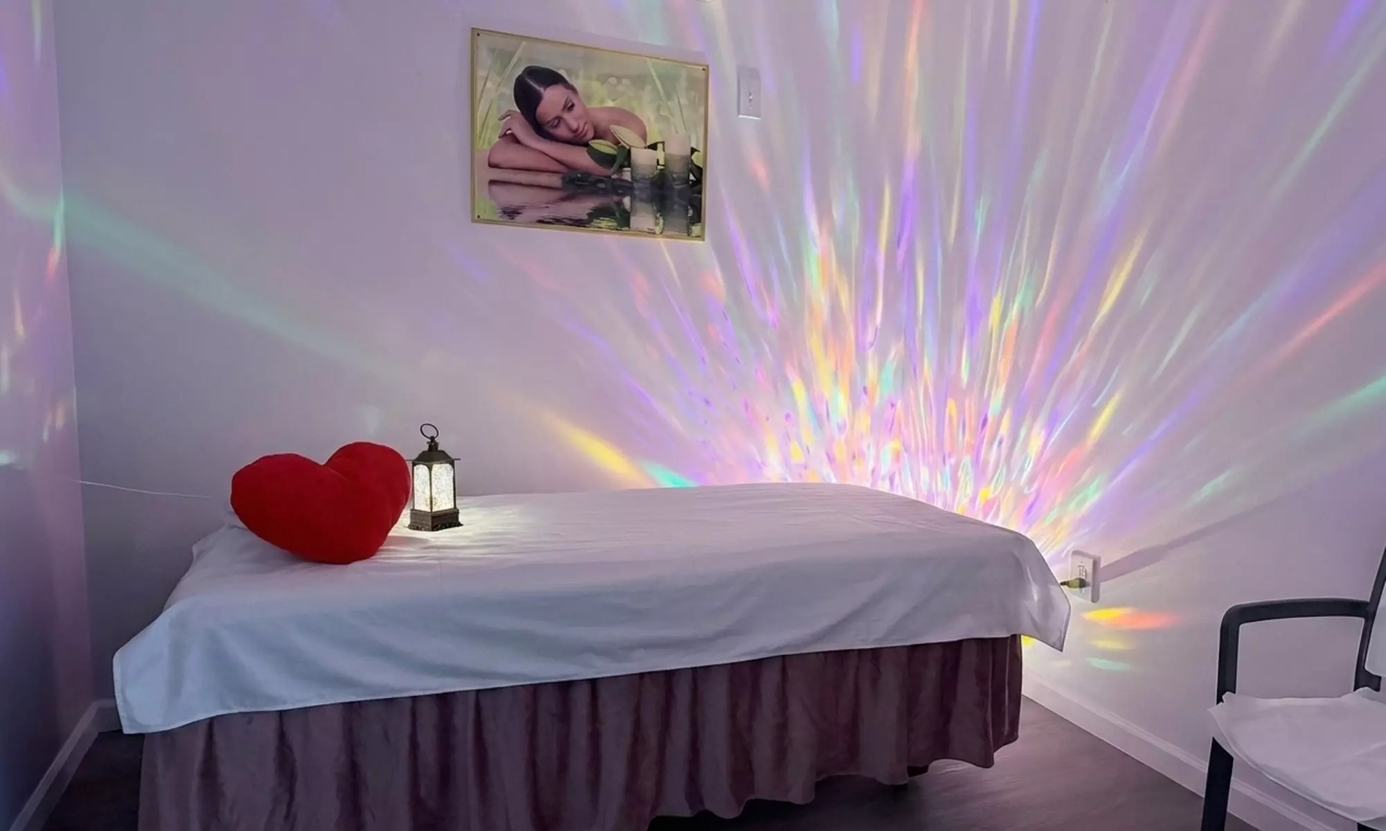 45 or 60 Min Express Body Work Massage & Hot Stones w/ Aromatherapy