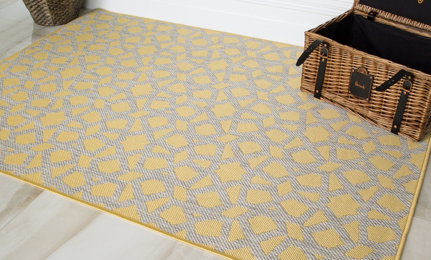 Image 3: Washable Habitat Rug