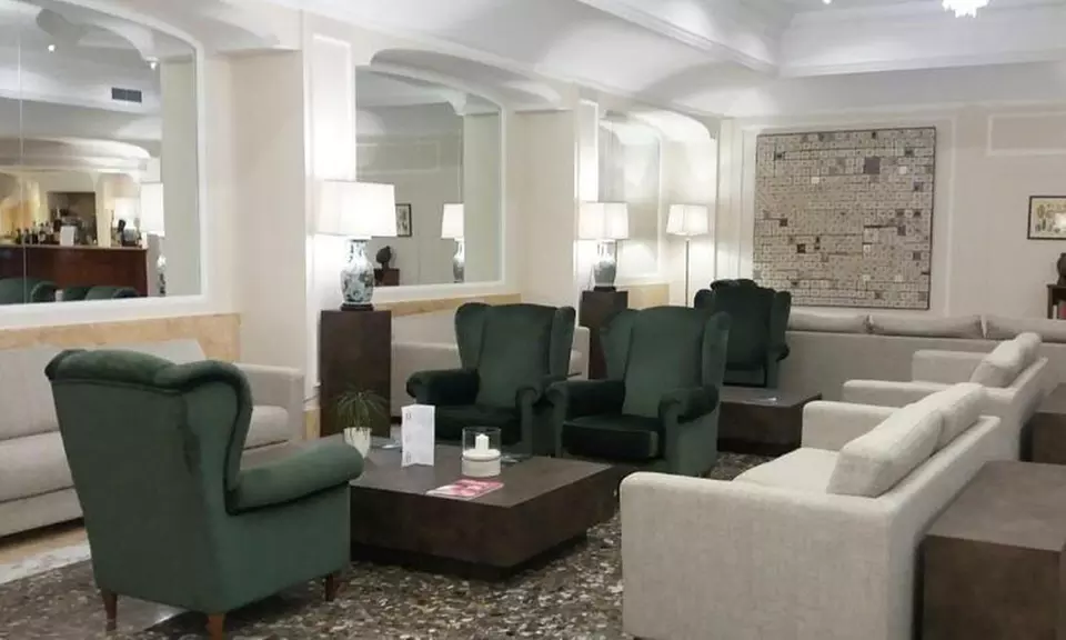 Fiuggi 4*: camera Superior con colazione, mezza pensione e Spa