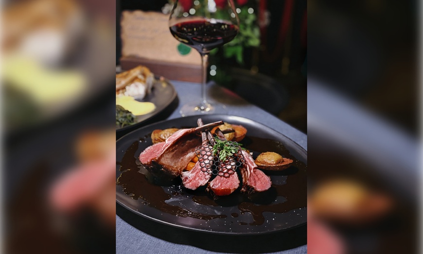 Image 8: Eines der weltweit besten Candlelight-Dinner: 5-Gänge Fine Dining