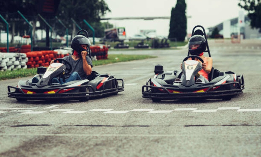 Image 3: Sesión de karts para 1, 2 o 4 personas
