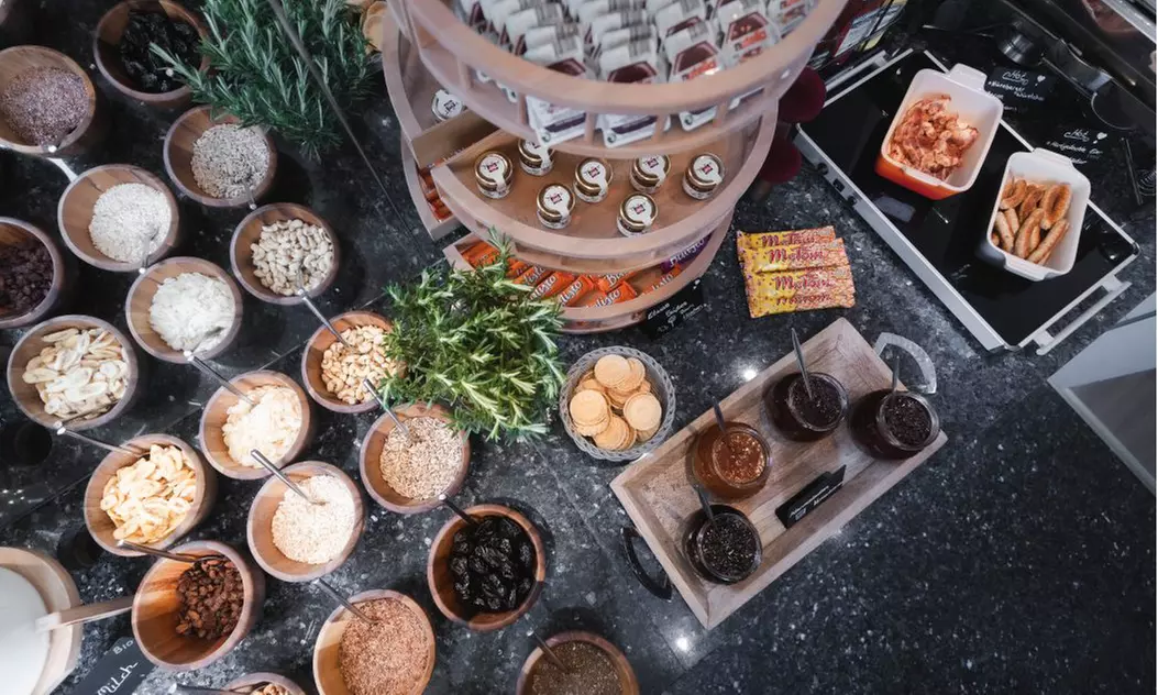 All-You-Can-Eat: Frühstück für 2 oder 4 Personen in Köln