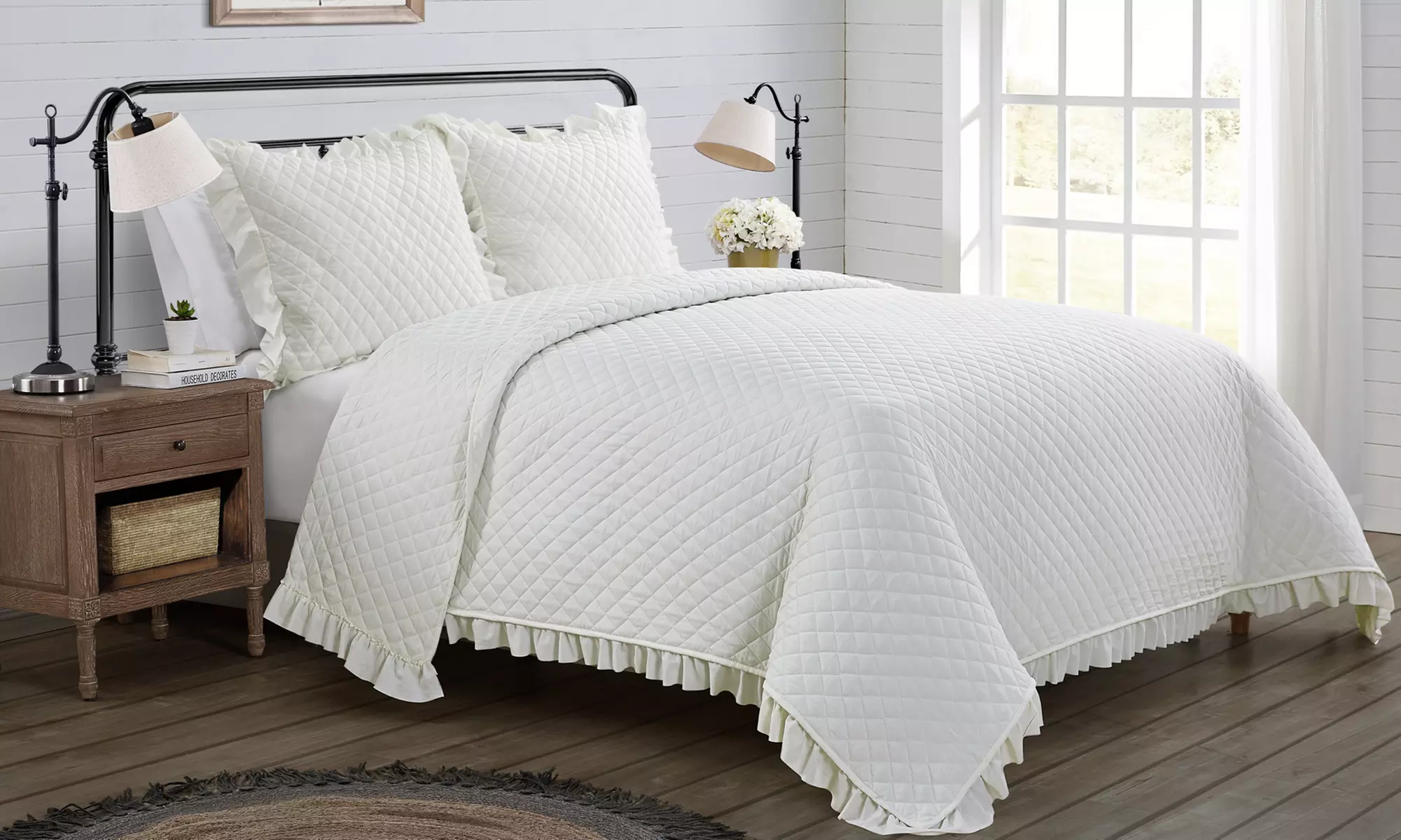 Farmhouse Savannah Quilt Set (2 or 3-Piece) - Primary Image