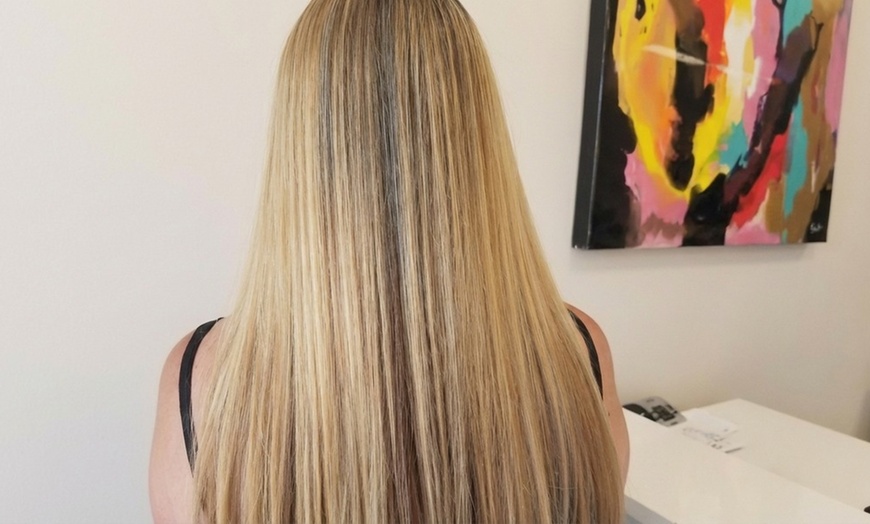 Image 2: Achieve Smooth Hair with One Keratin Treatment