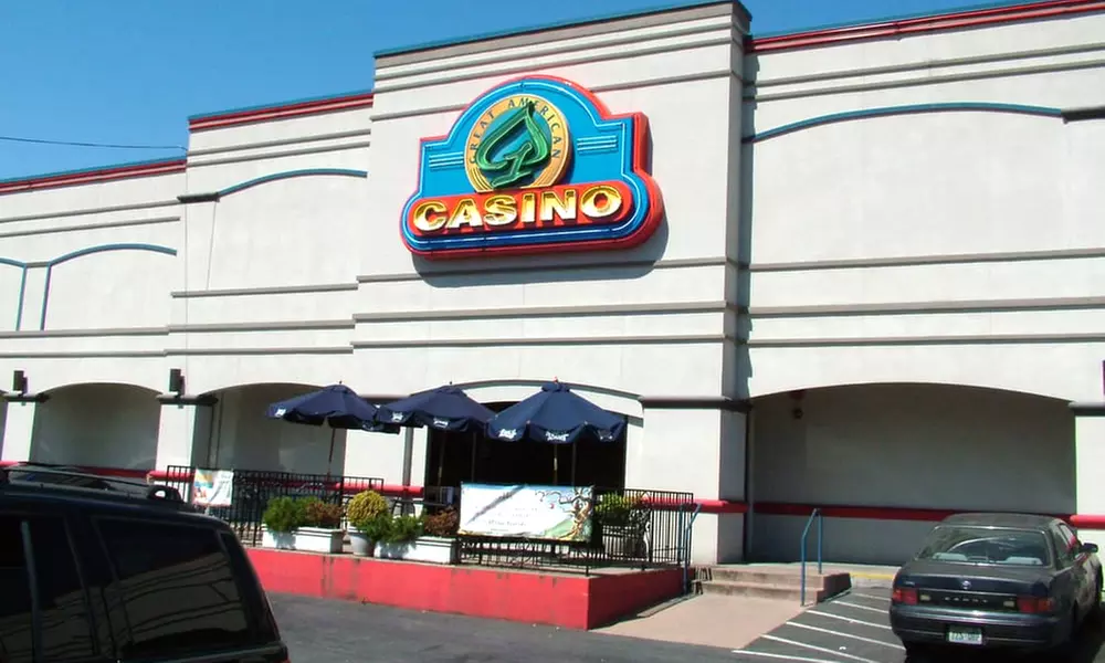 Food and Drink Credits of $40 or $80 at Casino Dining Spot in Everett 