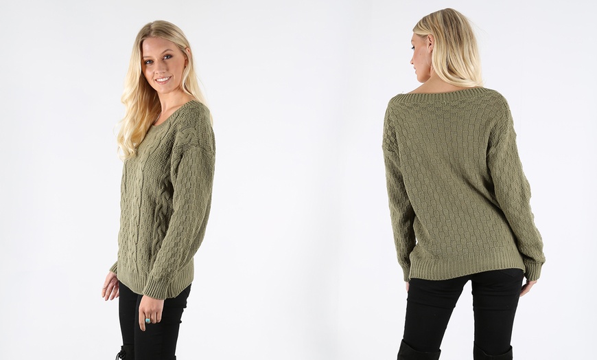 Image 7: Chunky Cable Knitted Jumper 