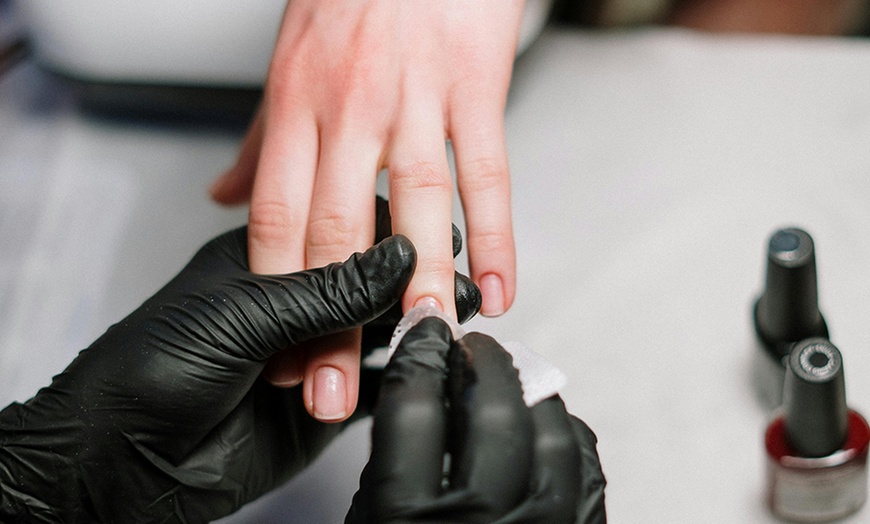 Image 3: Ultimate Shellac Shine Treatment at Blossom Beauty Salon and SPA