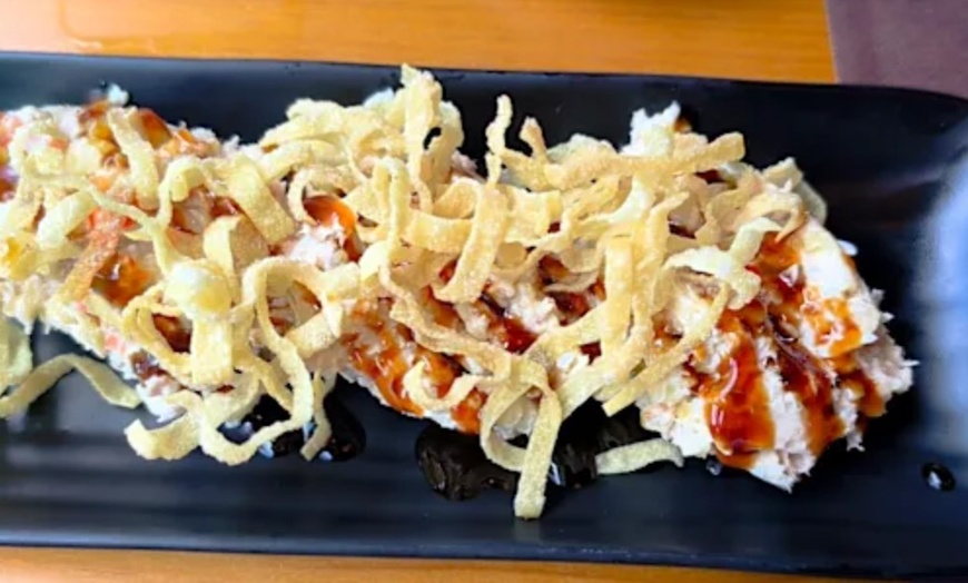 Image 30: Menú para 2 o 4 con entrantes, principales, postres y bebidas 