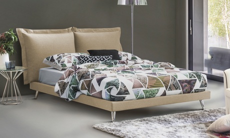 Letto matrimoniale di design Venezia Light Made in Italy con tessuto sfoderabile disponibile in 3 colori