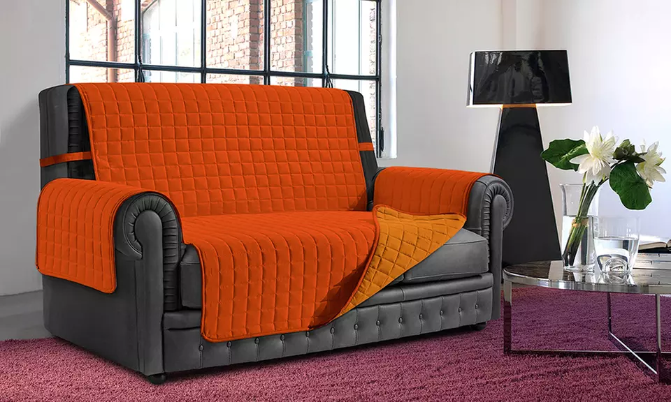 Housse de canapé matelassée anti-taches