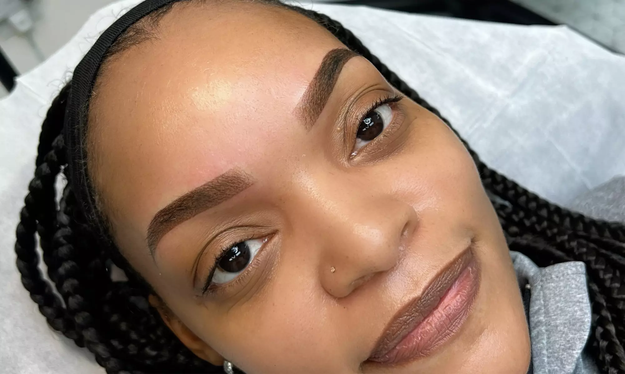Unlock Flawless Brows Forever: Get Permanent Eyebrow Tattoo Session!