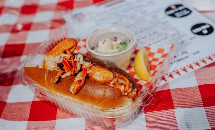 Image 6: Hilton Head Island Seafood Festival - Delicacies & Southern Charm
