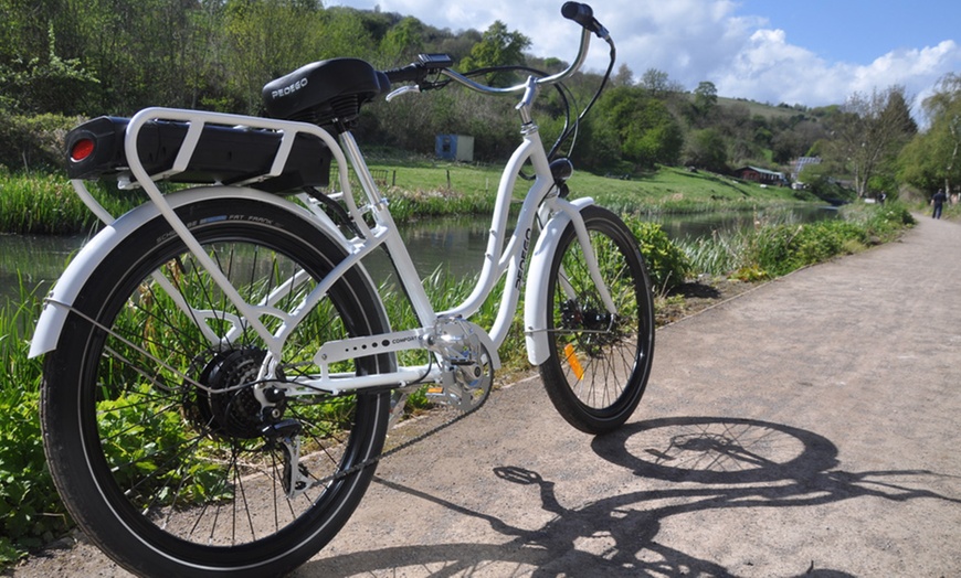 Image 1: Cotswold Electric Bike Treasure Trail