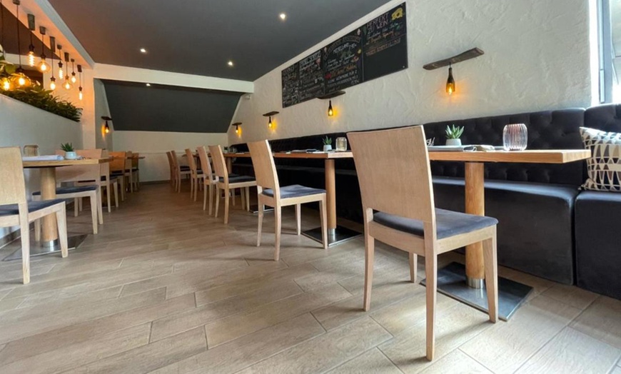 Image 6: Mosel: 2 oder 5 Nächte mit Halbpension, Prosecco und Weinprobe